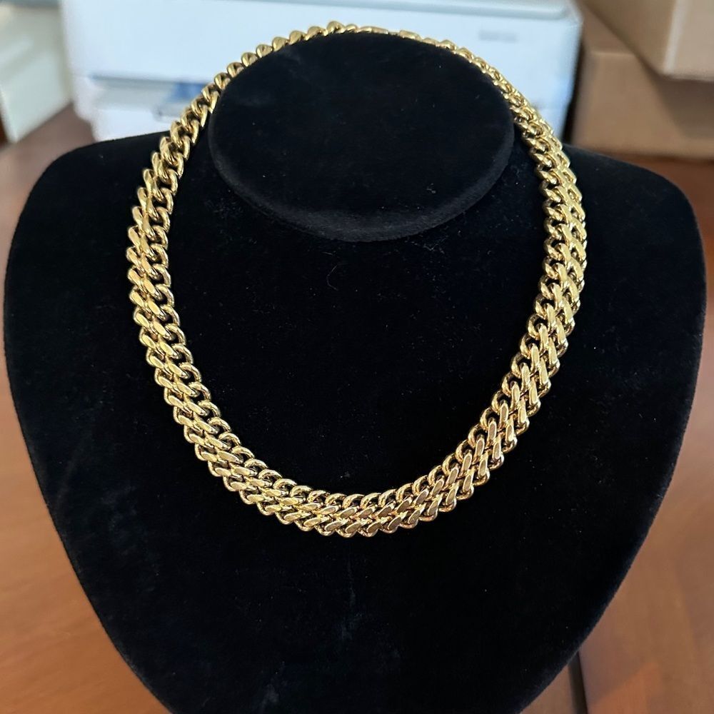 Monet Vintage Elegant Gold Chain Necklace
